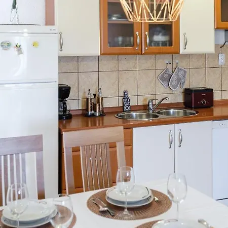 Mare Apartment