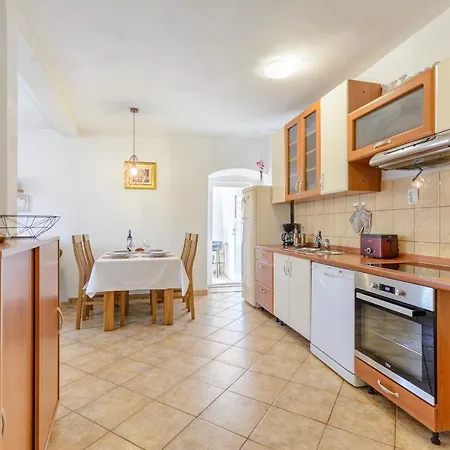 Apartamento Mare Milna (Brac)