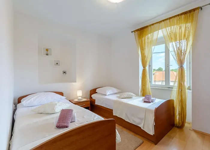 Apartment Mare Milna (Brac)